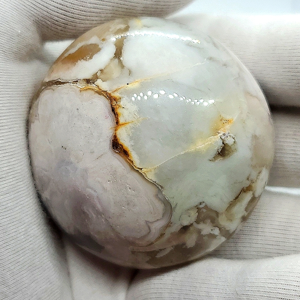 Sakura aka FLOWER Agate Round Shape Palm Stone Gemstone 007A